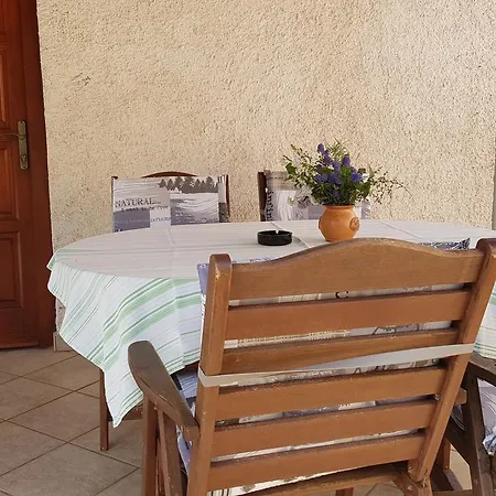 Ecio Apartment