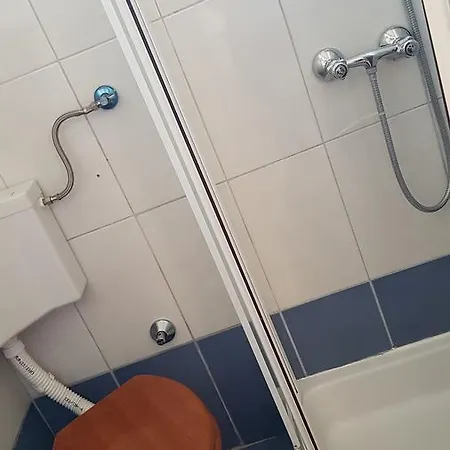 Ecio *