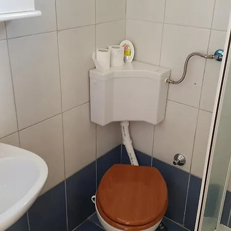 Ecio Apartment *